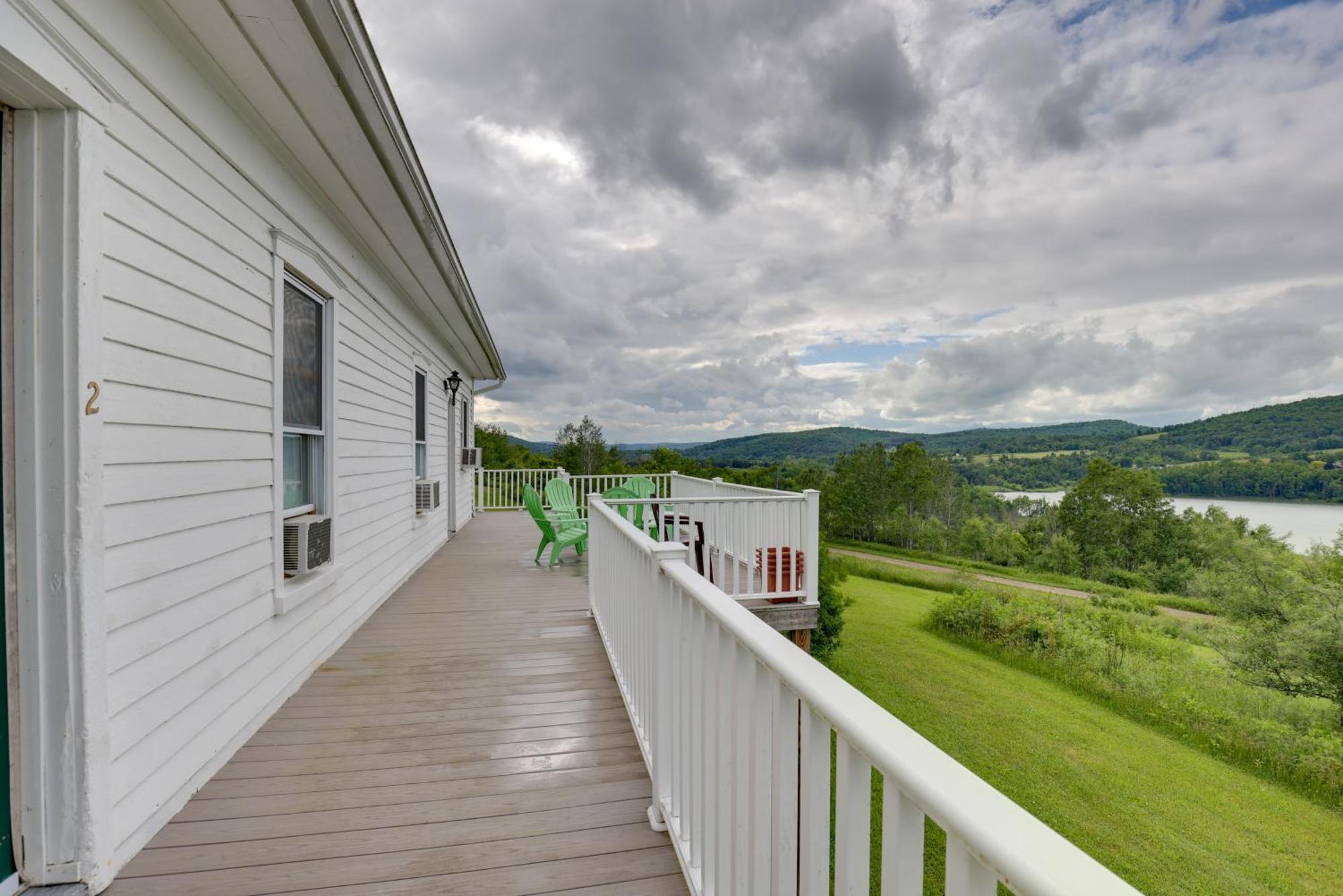 Lawrenceville Apartment With Deck Near Gaming Lands! Esterno foto